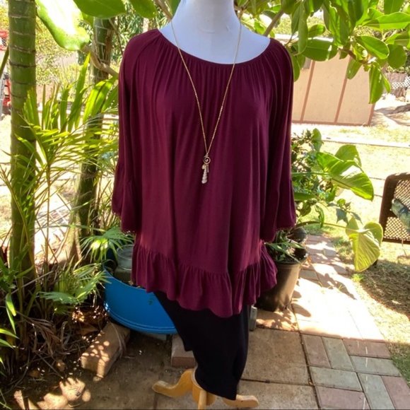 EUC Style and Co magenta/maroon top in 3X 3/4 sleeves  29 inches in length - Picture 6 of 6